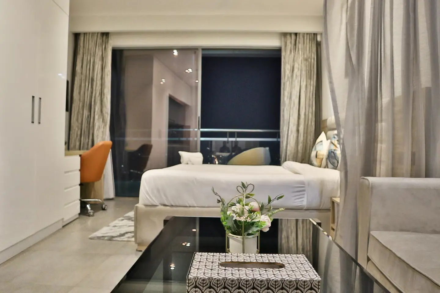 supernova-noida-luxury-room-mulberry-homes